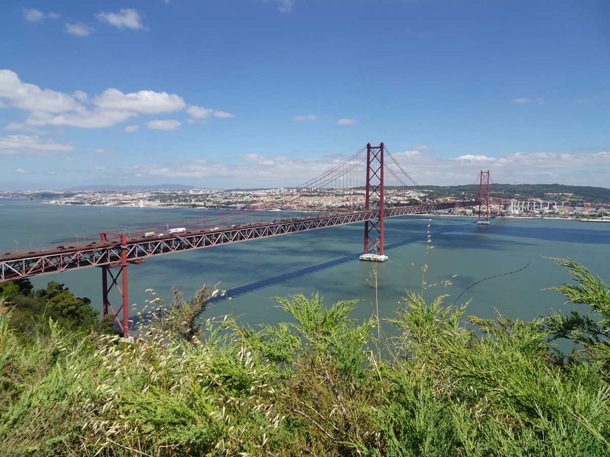 Wundersames Portugal bei angenehmen Temperaturen in den Motorradurlaub